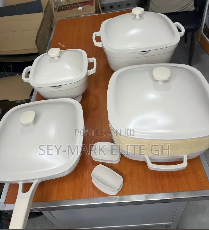 8pcs Quality Ceramic Cookware With Wooden Steamer