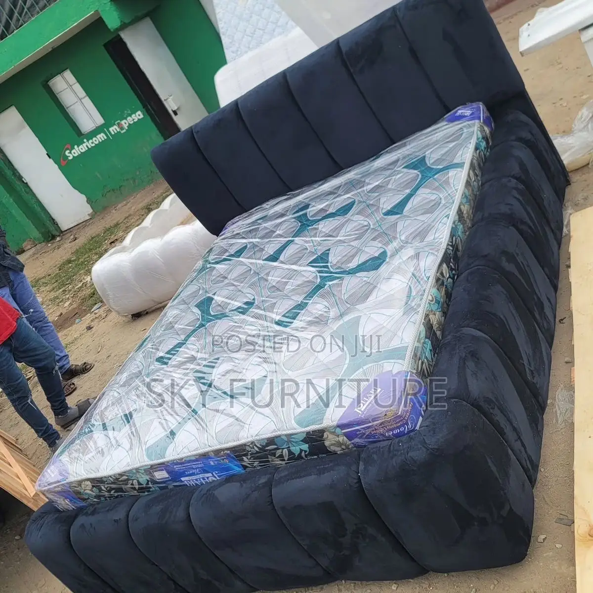 Arionix Queen-size Bed Frame