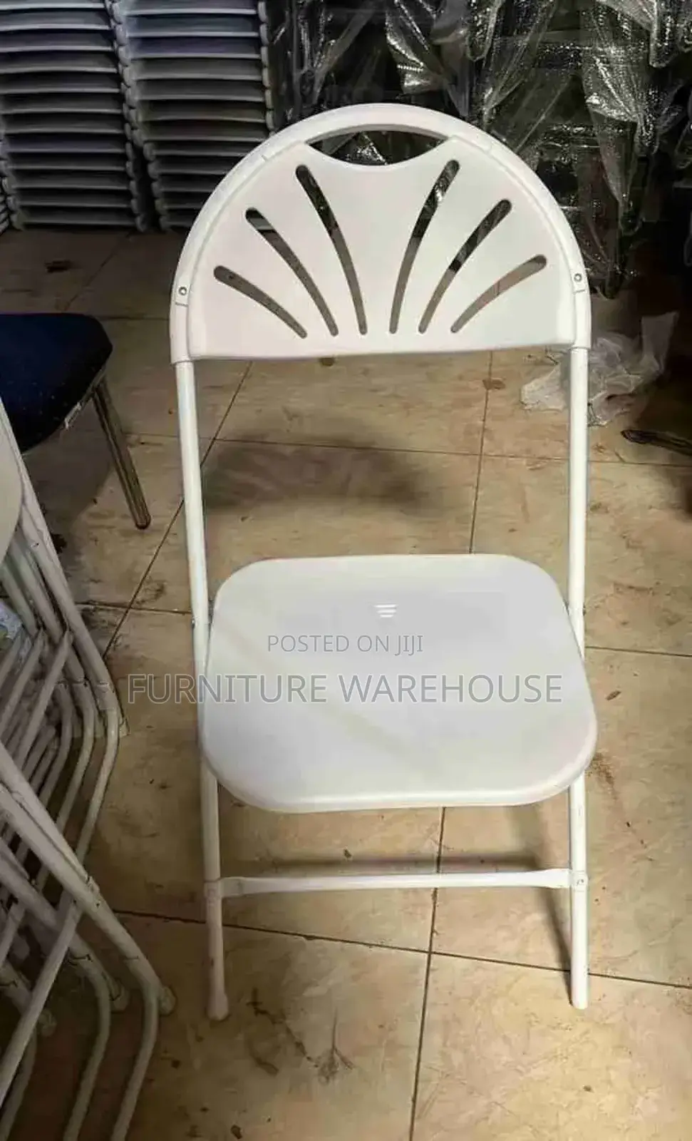 Folding Chair (Fanback)