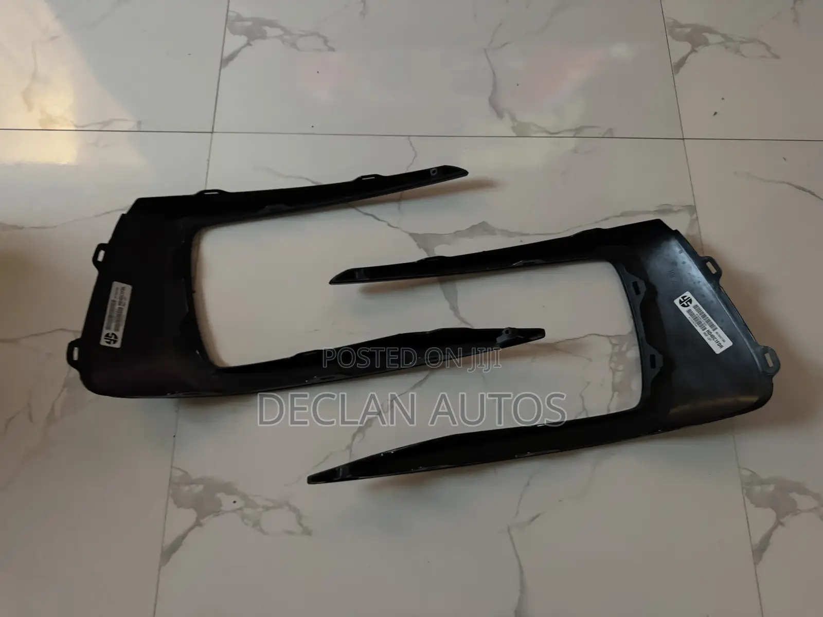 Acura A - Spec Foglight Cover Moulding