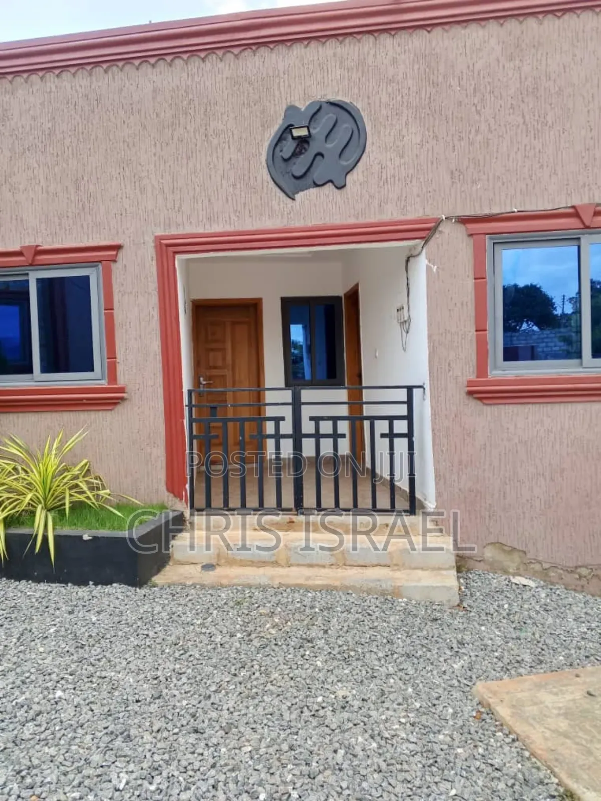1bdrm Room & Parlour in Malejor for rent