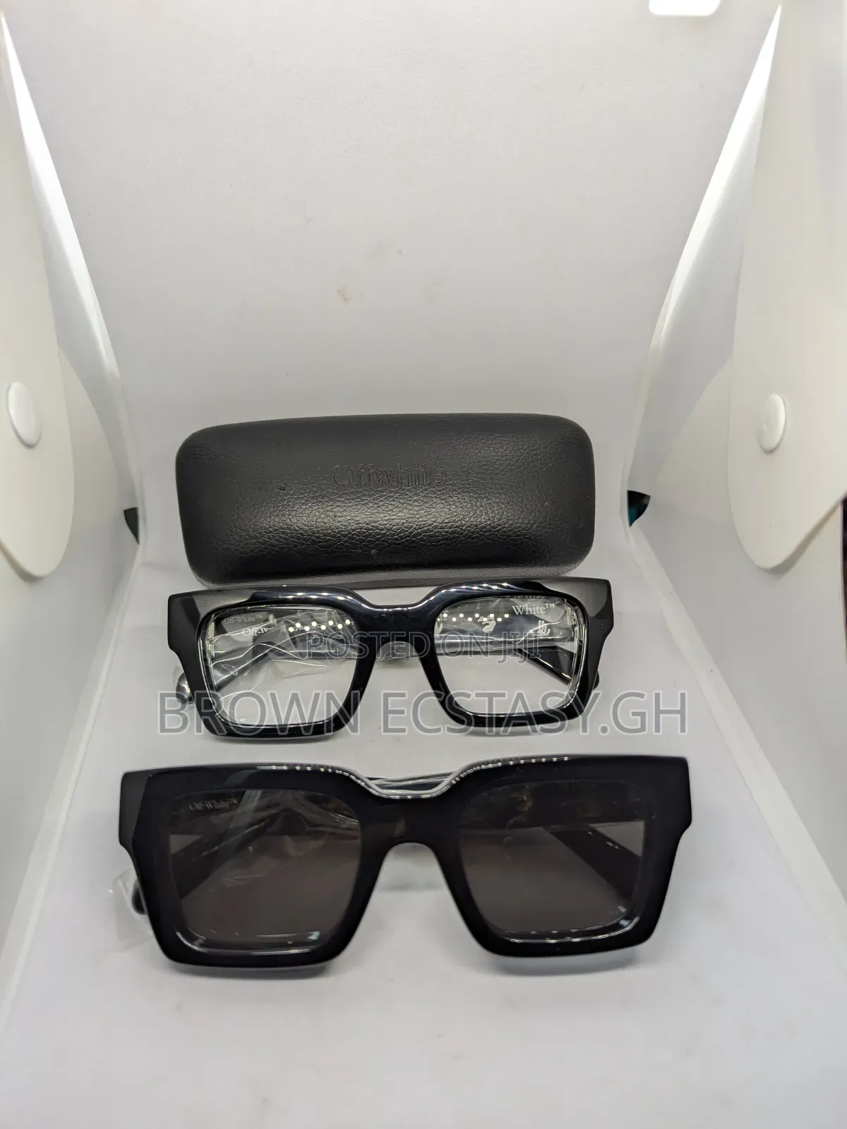 Off White Classic Glasses (Dark Shade Plain)