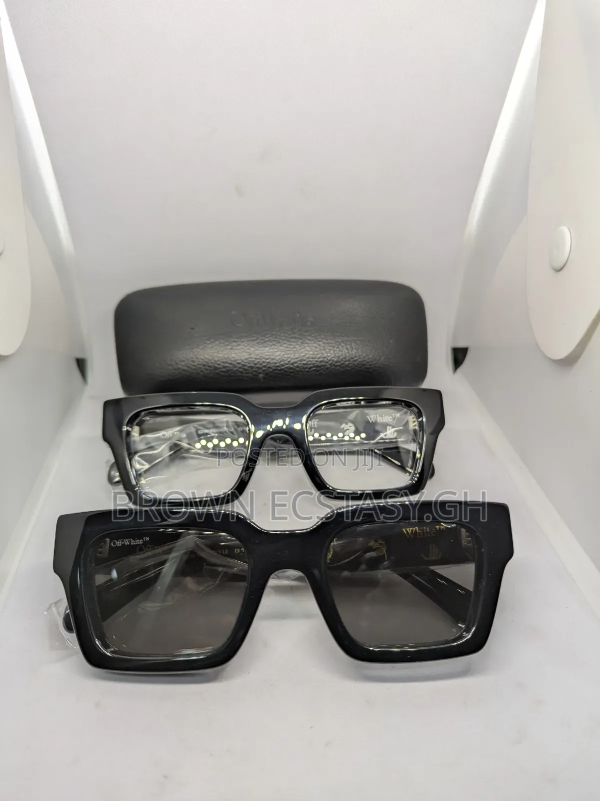 Off White Classic Glasses (Dark Shade Plain)