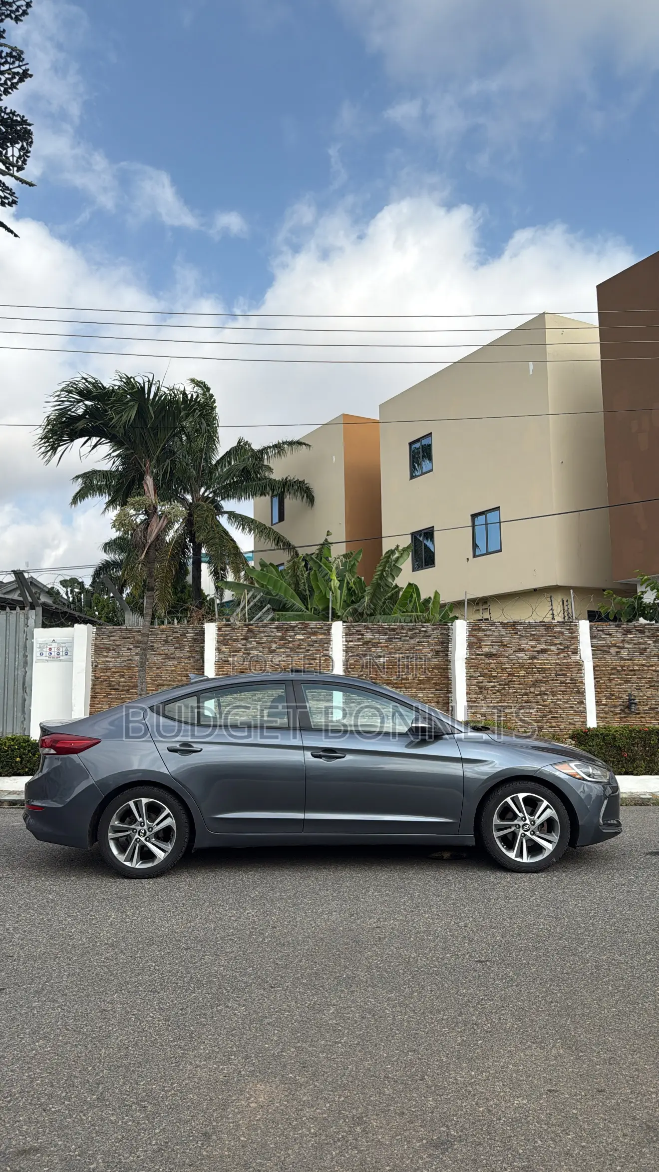 Hyundai Elantra Value Edition Sedan FWD (2.0L 4cyl 6A) 2017 Silver