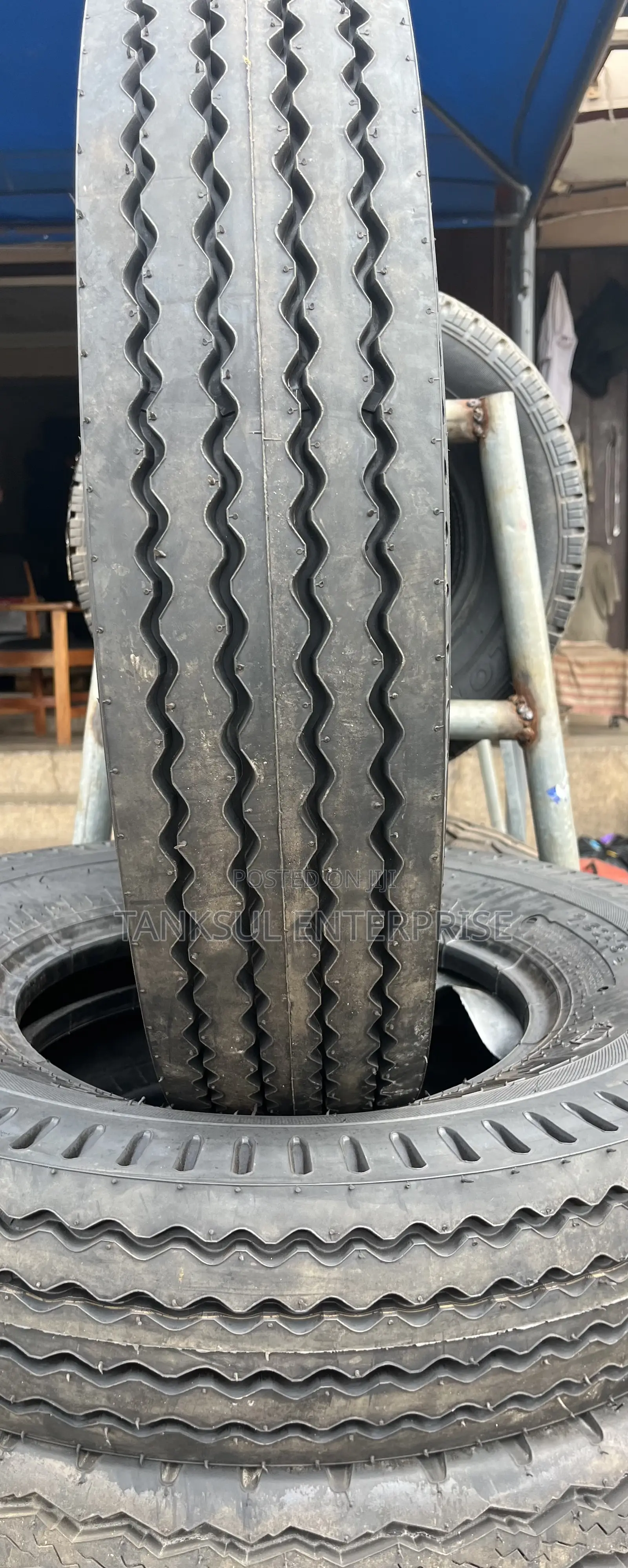 Ceat 7.50 R 16 Lt Tyre