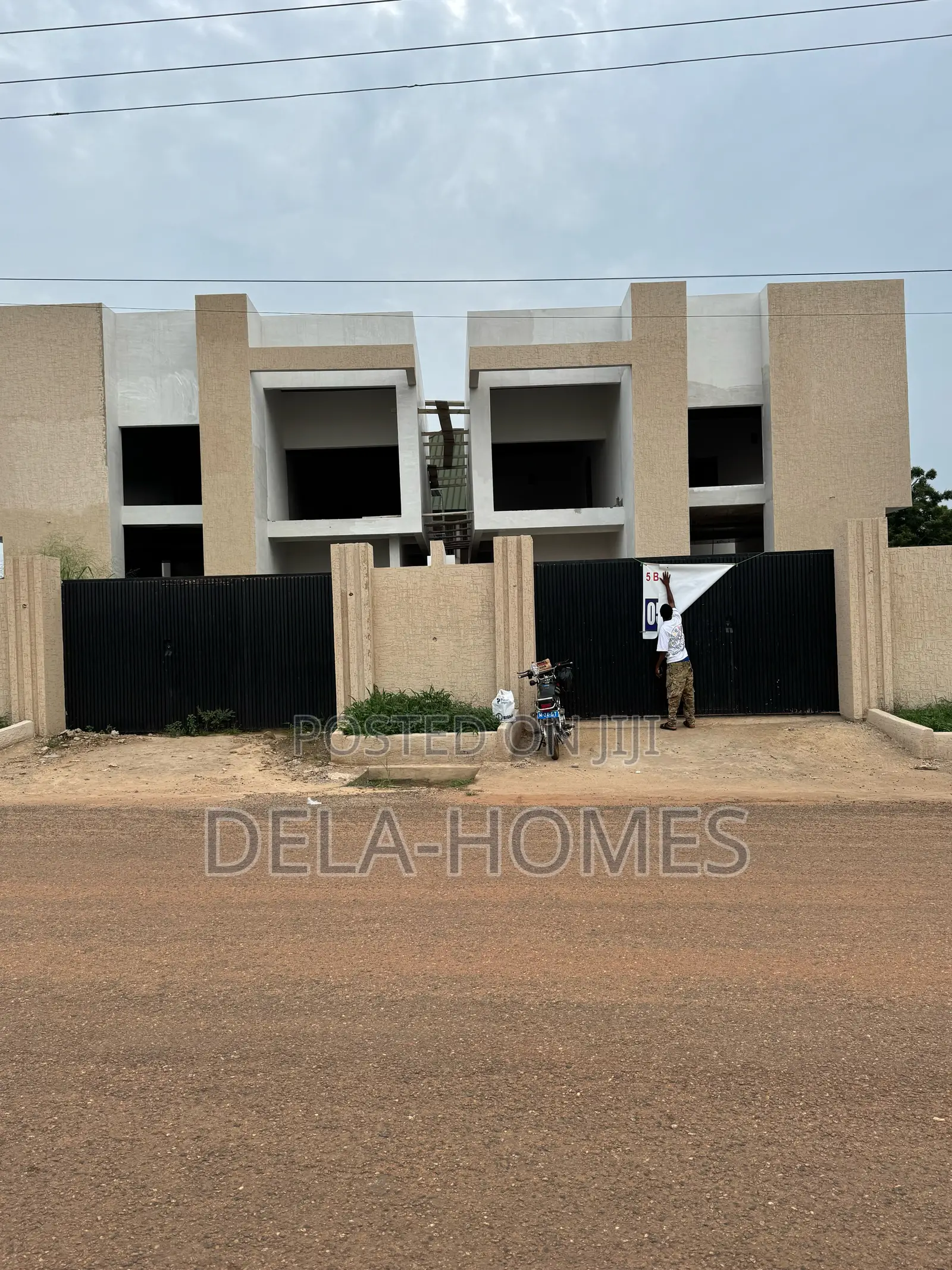 5bedroom Terraced Duplex for Sale at Oyarifa.