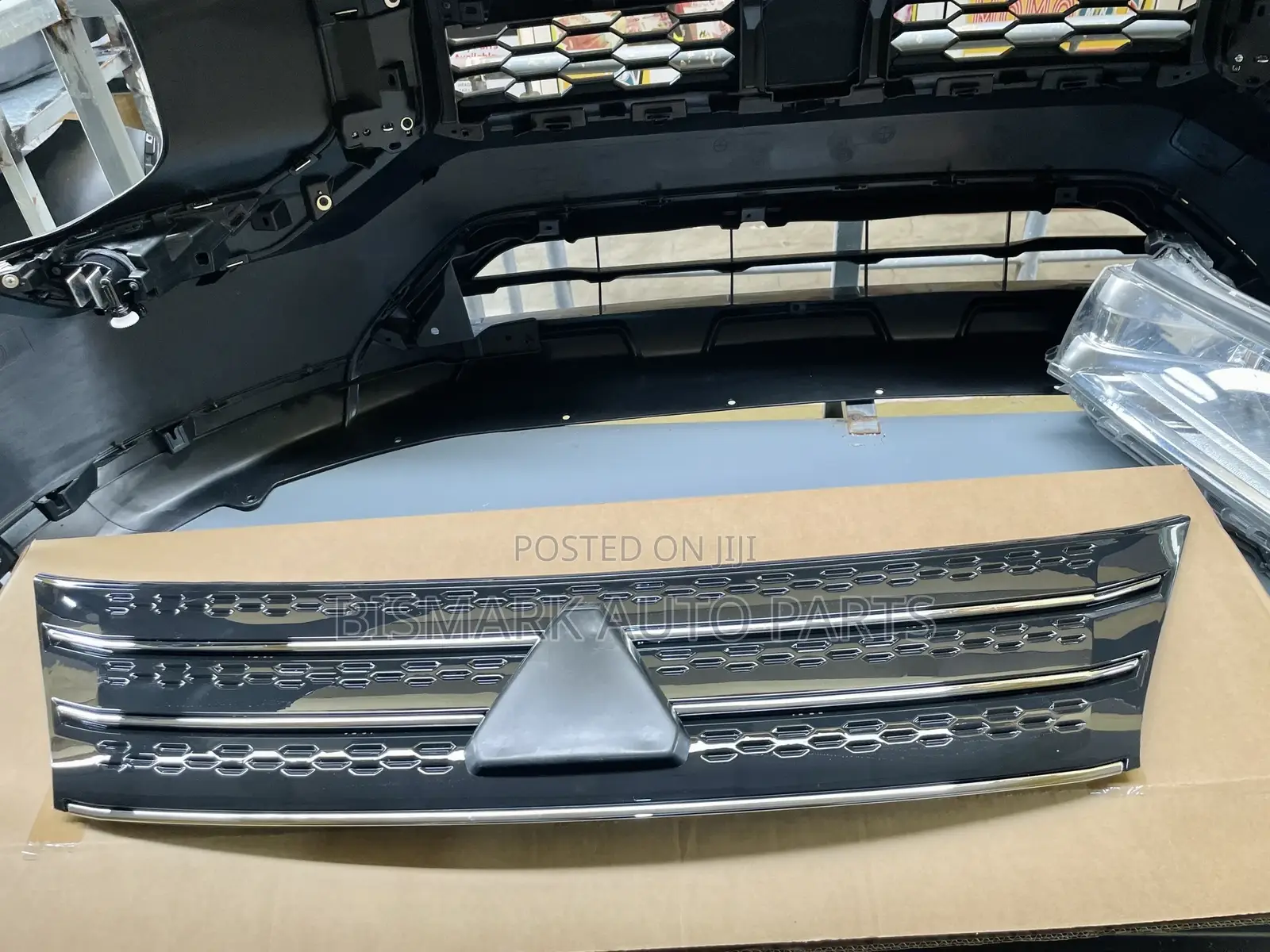 Mitsubishi Outlander 2022-2023-2024 2025 Front Shell/Grill