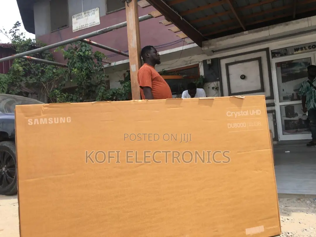 The Timeless 55” Uhd Entertainment Screen With Samsung Tv