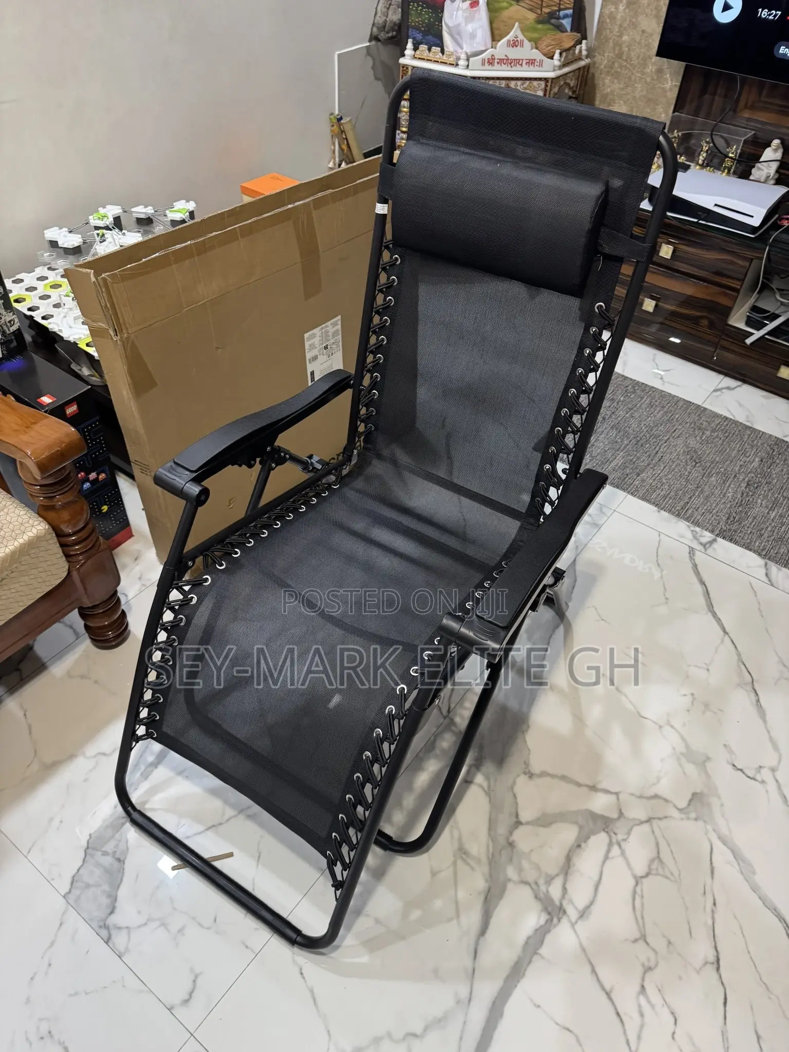 Foldable Relaxing Lazy Chair / Recliner Chair