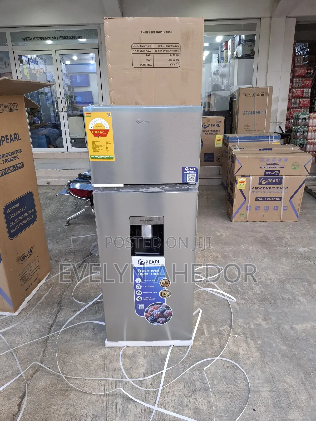 Aaffordable Pearl Top Freezer With Water Dispenser Available