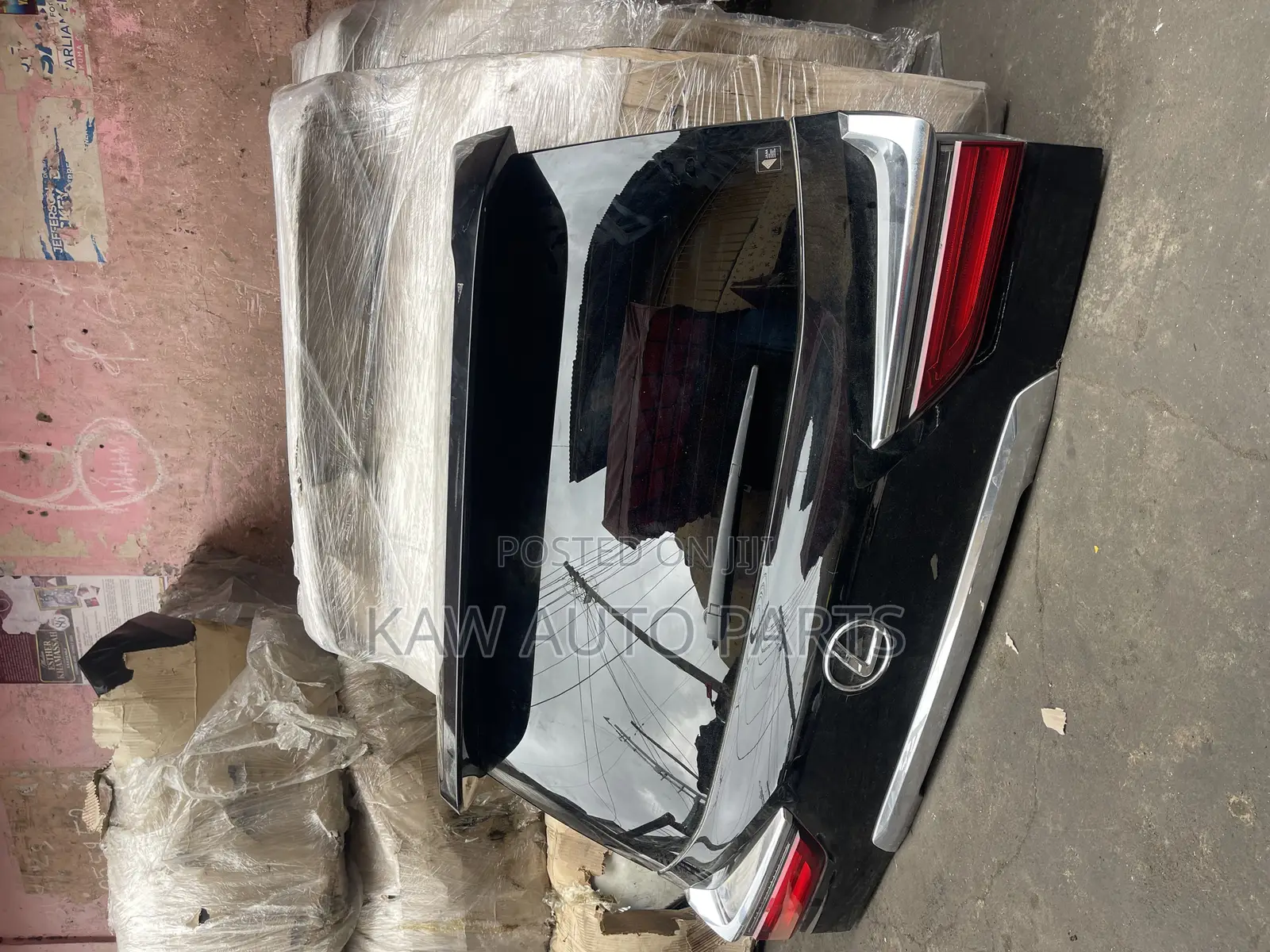 2022,2023,2024,2025 Boot Or Tailgate For Lx570