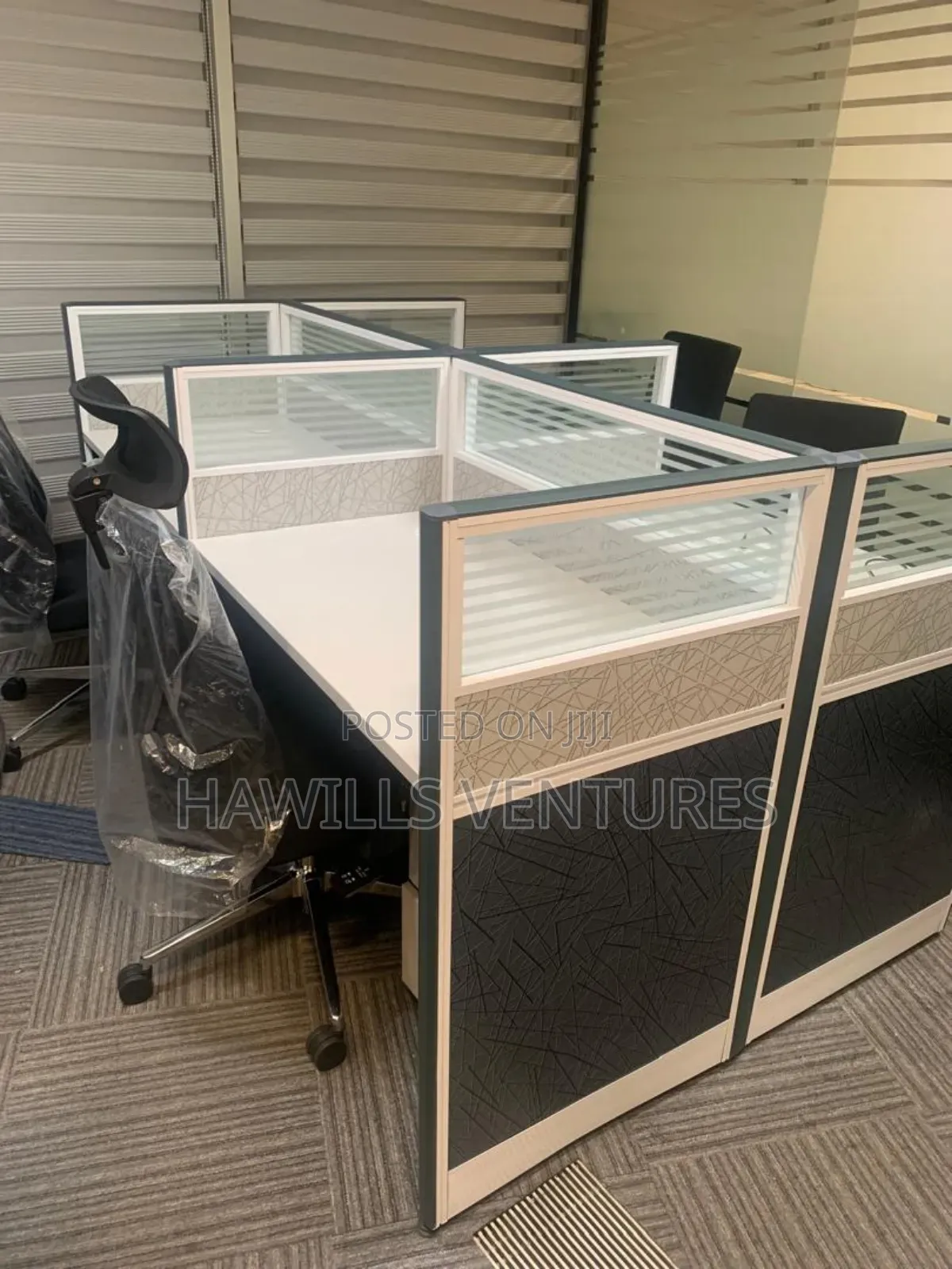 9, 800 Office Workstation