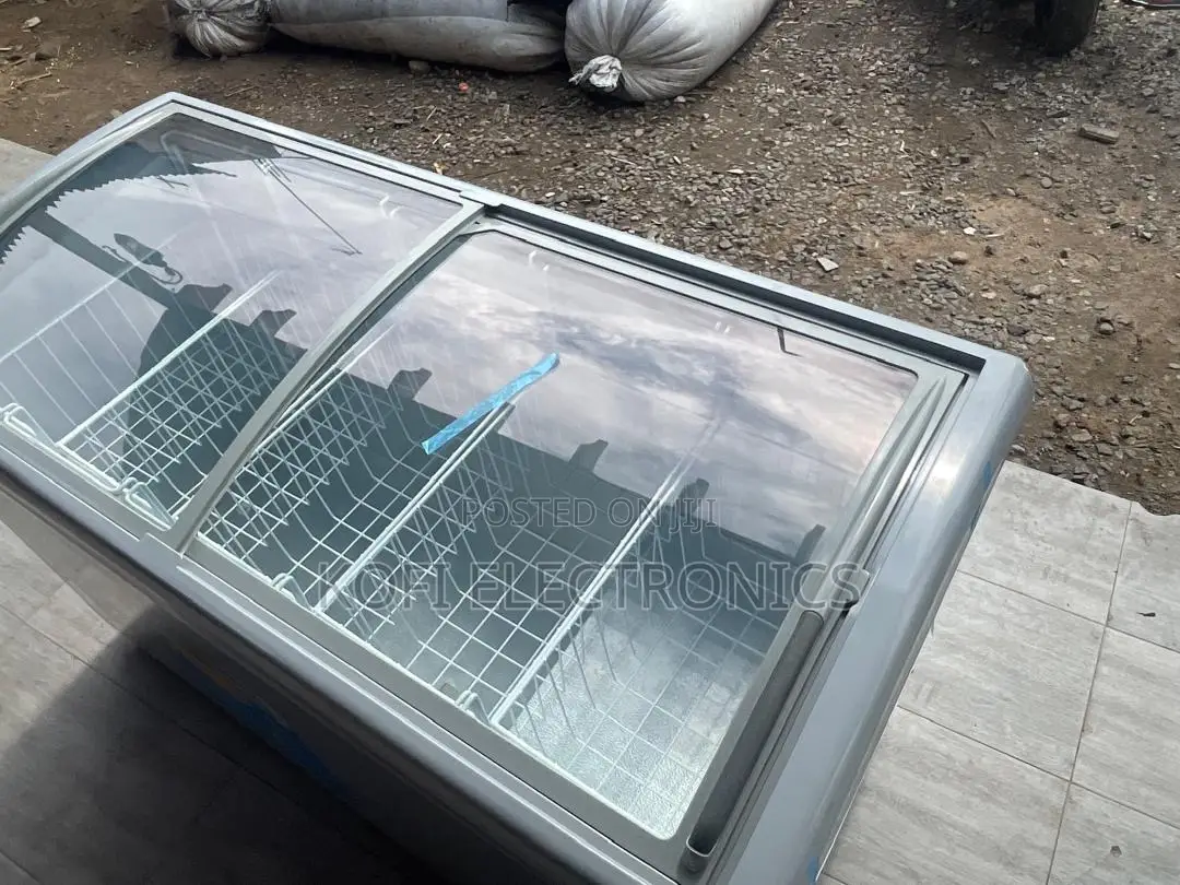 Robust Delron Showcase Freezer