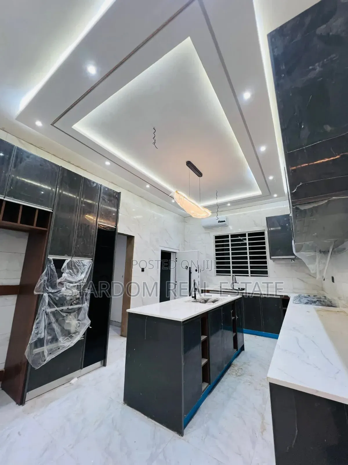 3bdrm Duplex in East Legon Hills for sale