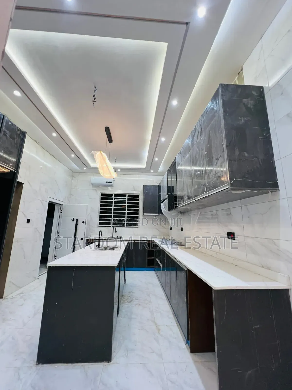 3bdrm Duplex in East Legon Hills for sale