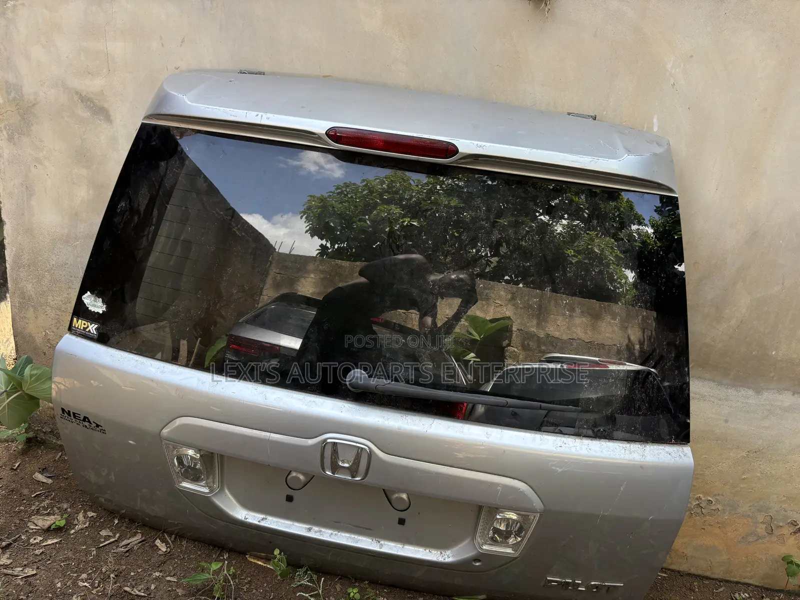 Honda Pilot 2002,2003,2004,2005 Boot / Tailgate Available