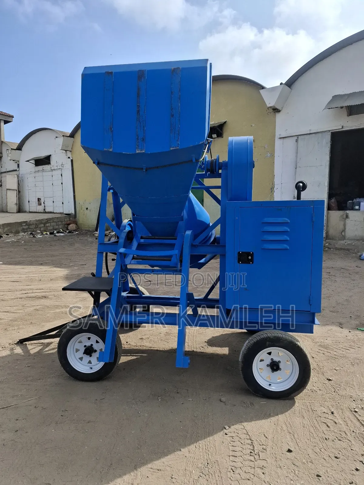Self Load Concrete Mixer