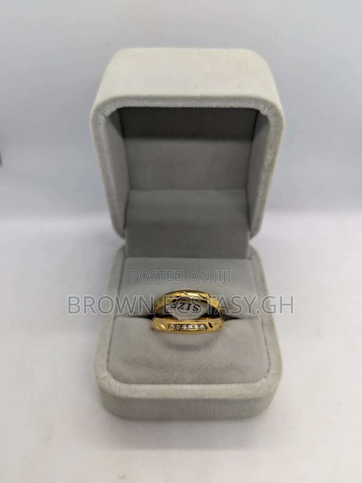 Round Two Piece Designer Wedding Rings (Swipe)
