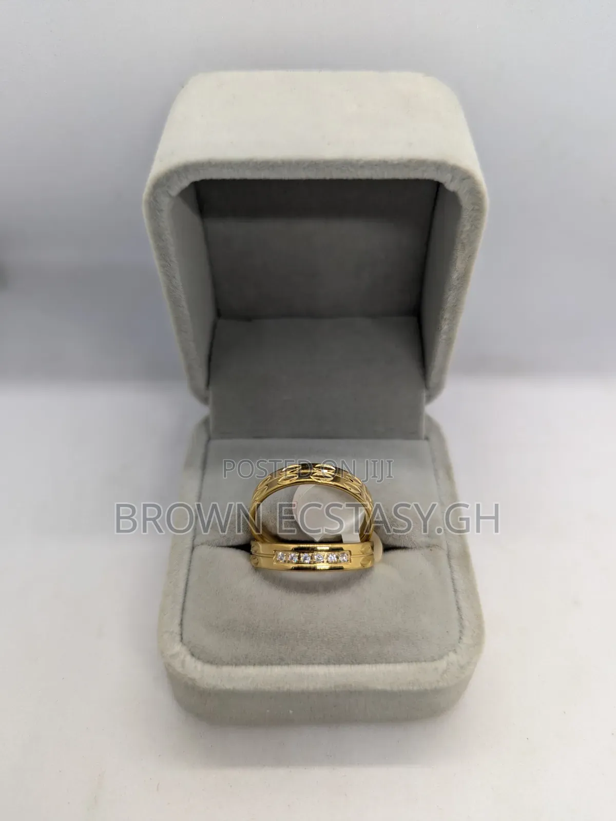 Round Two Piece Designer Wedding Rings (Swipe)