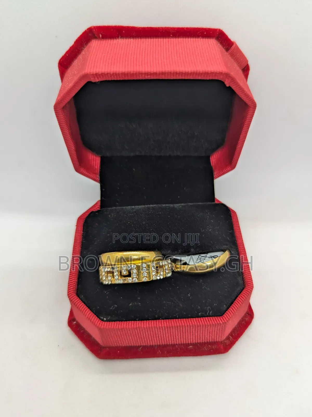 Three Piece Wedding Rings (Round)(Swipe)