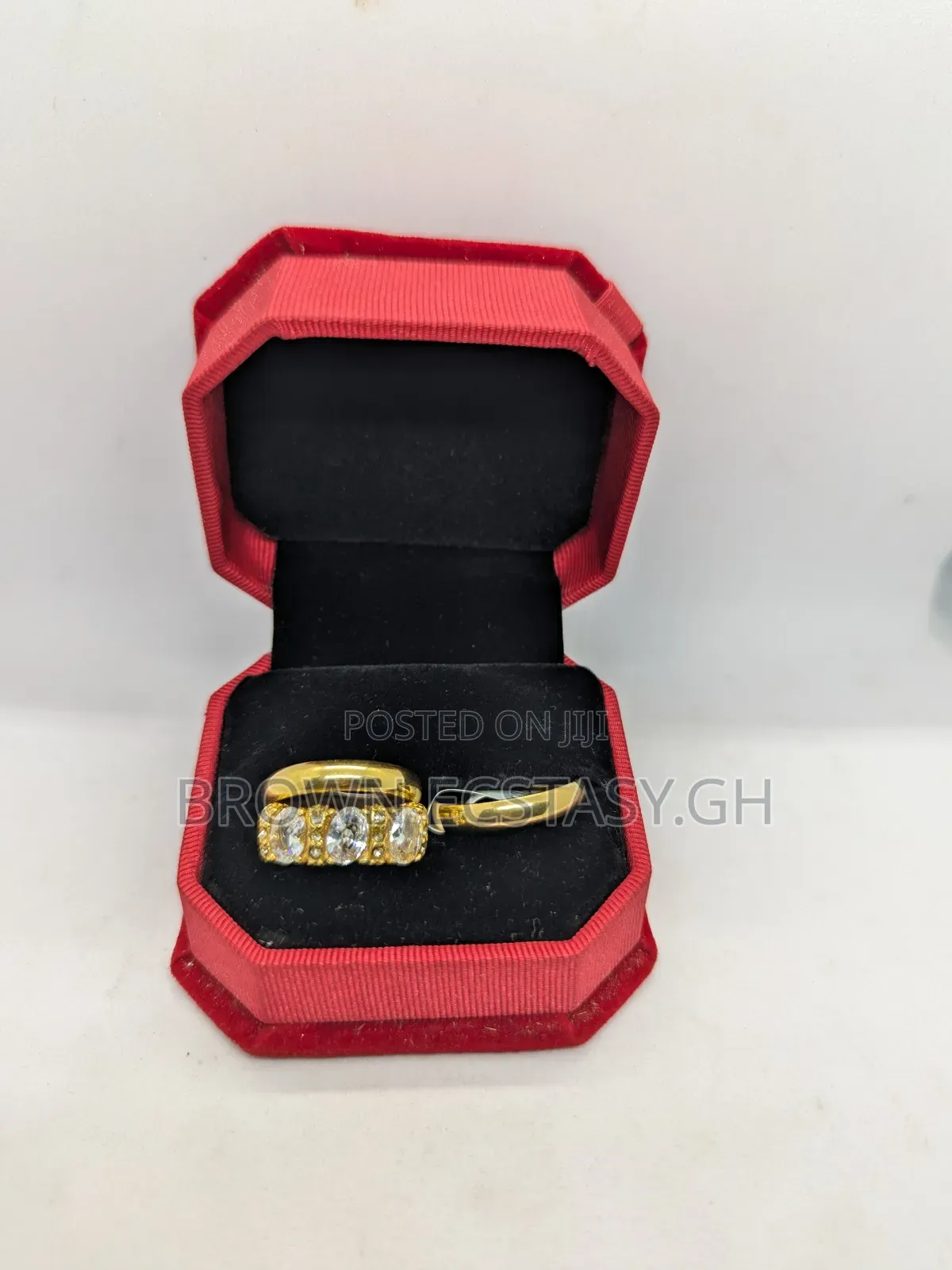Three Piece Wedding Rings (Round)(Swipe)