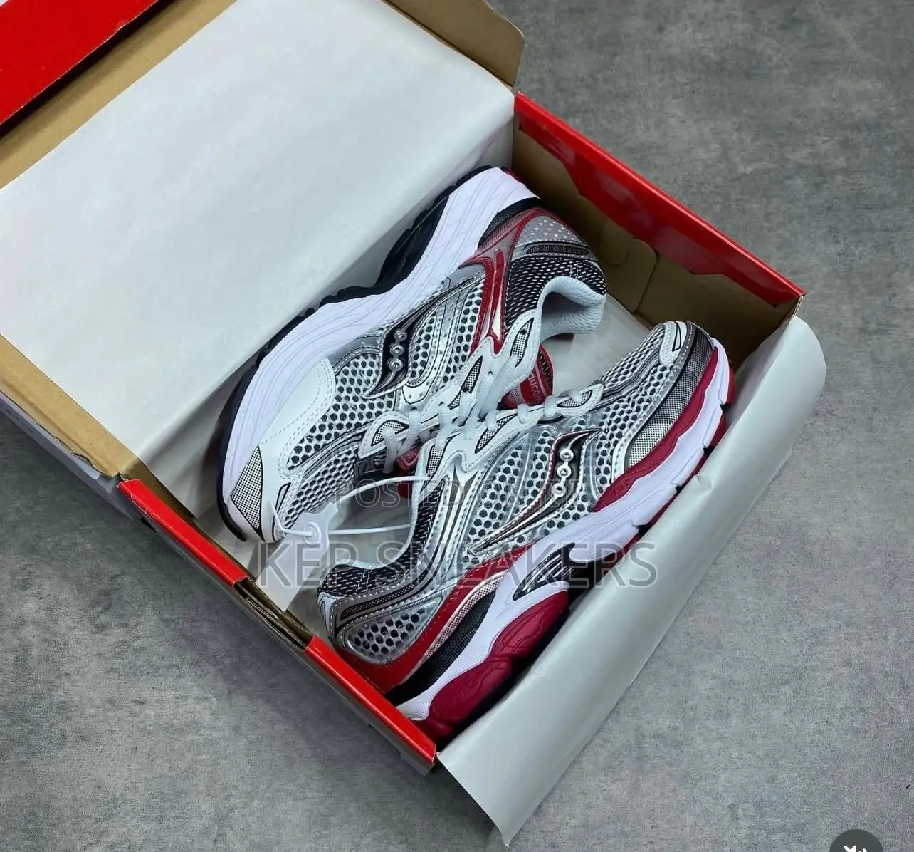 Saucony Progrid Omni 9