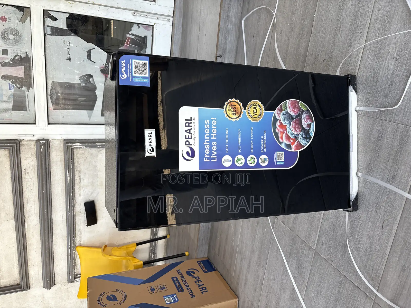 Single Door Pearl Table Top Electric Refrigerator(Mirror Finishing)