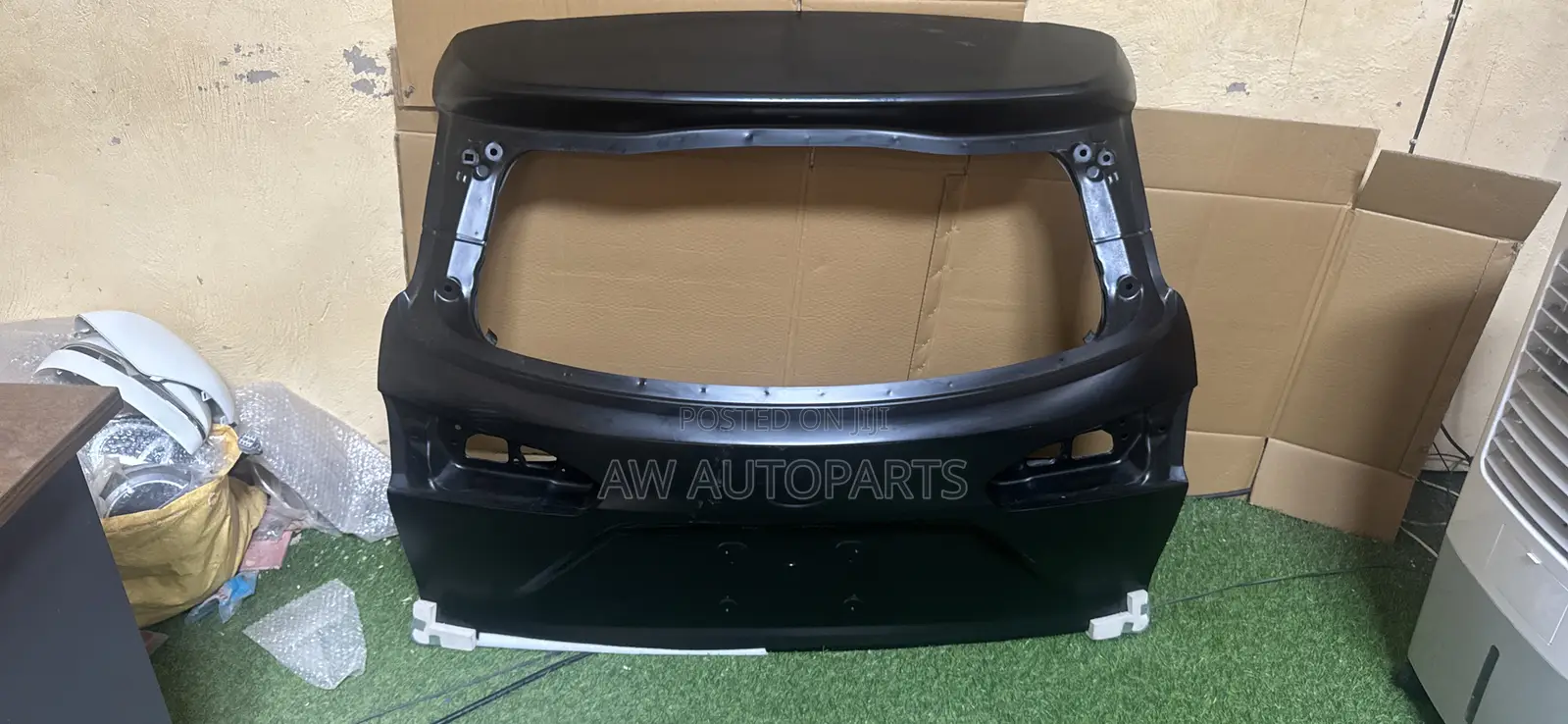 2021-2025 Toyota Cross Tailgate