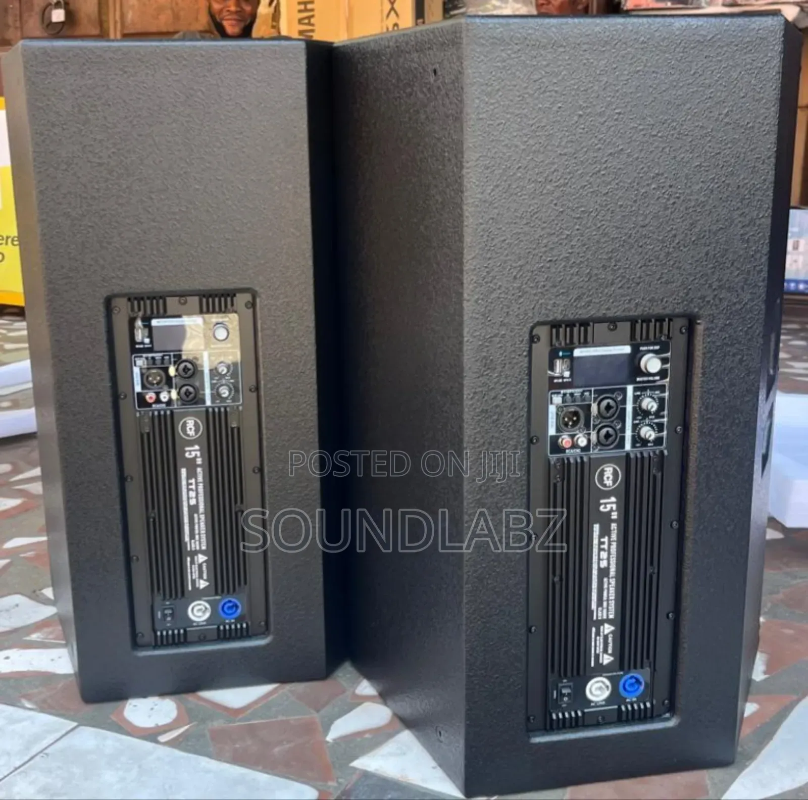 Rcf Tt 25-a Ii 15inches Active Speaker/ Stage Monitors