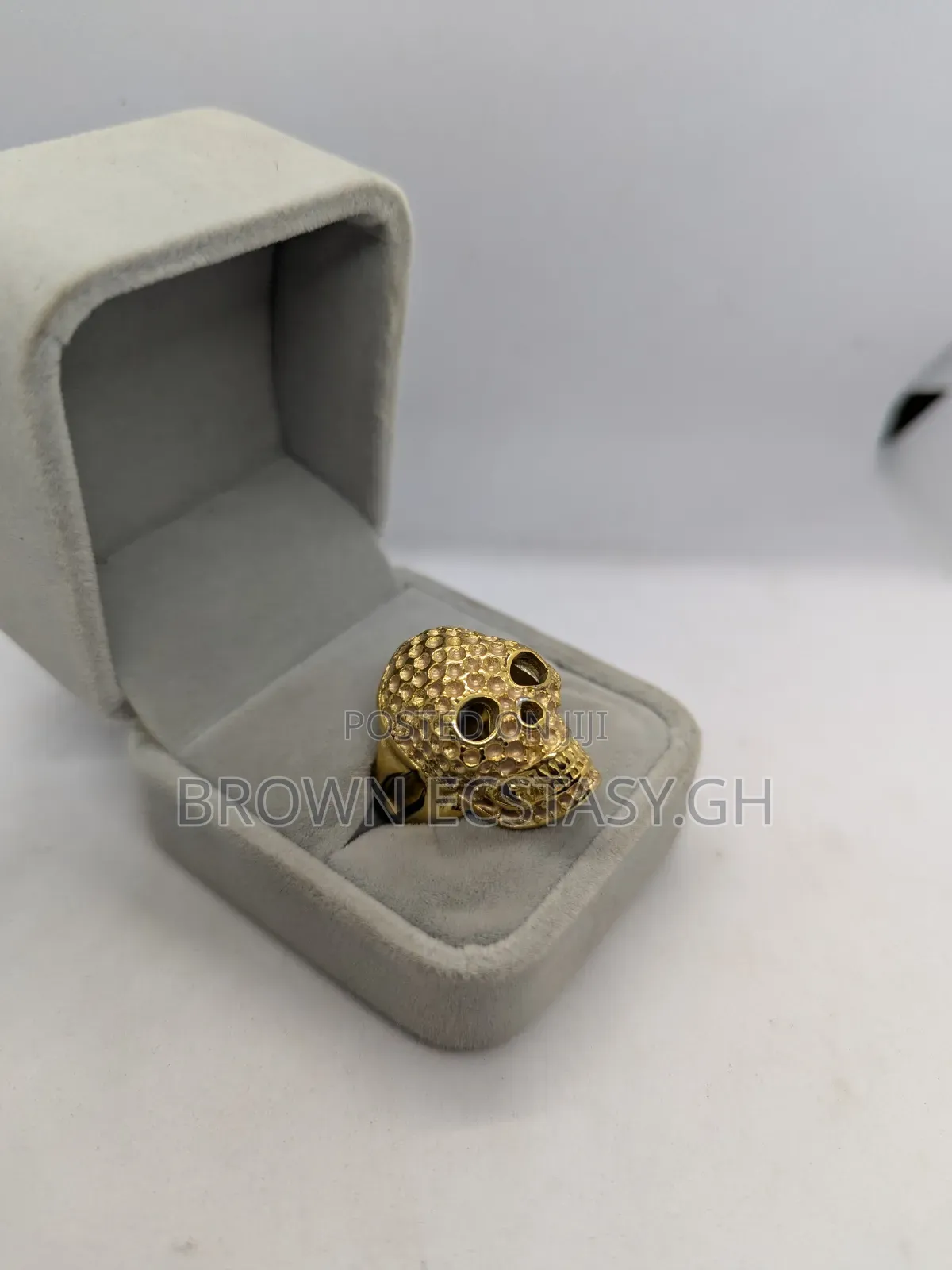 Hallow Skull Ring