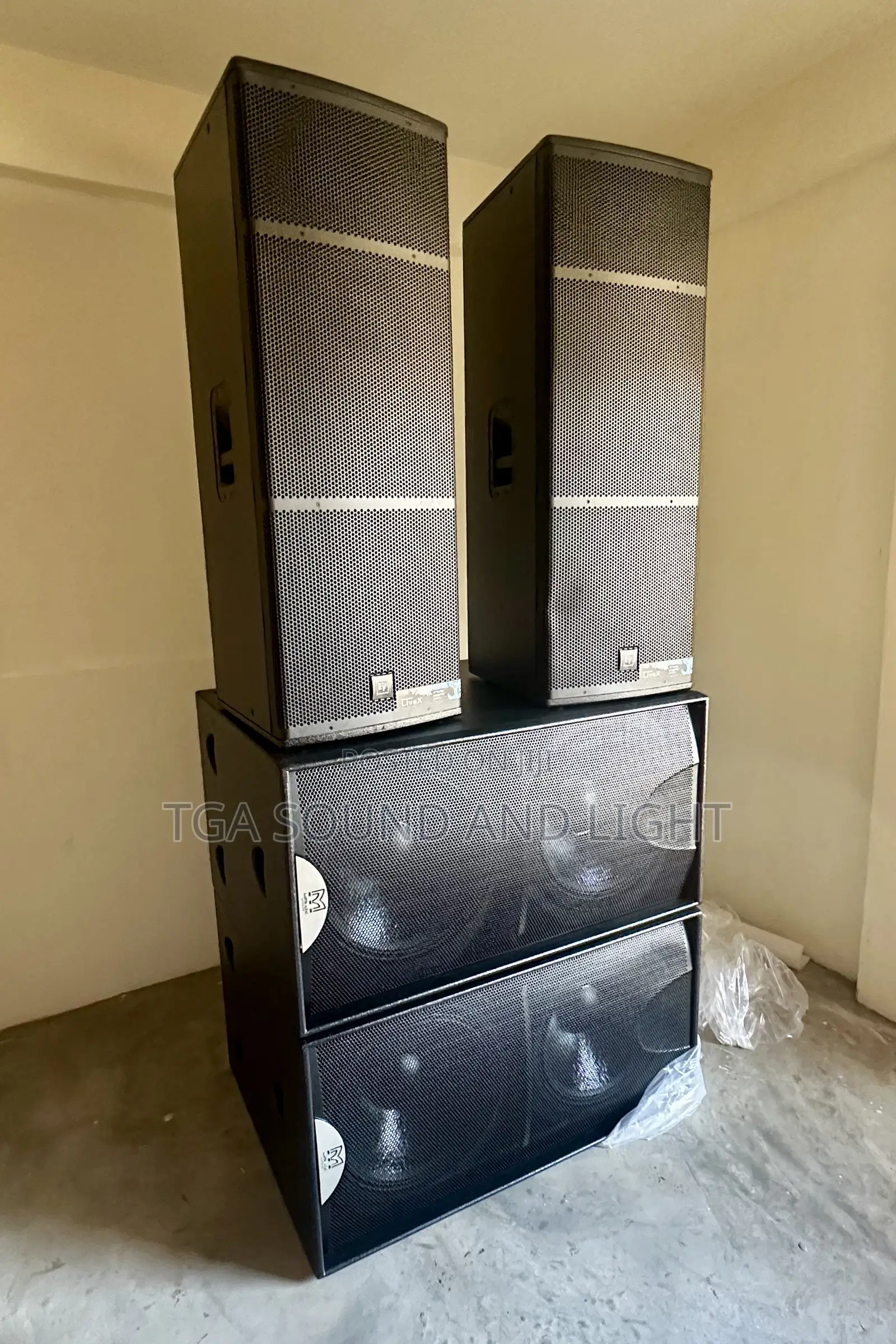 Speaker Set [Ev Live X Top And Martin Audio S218 Down]