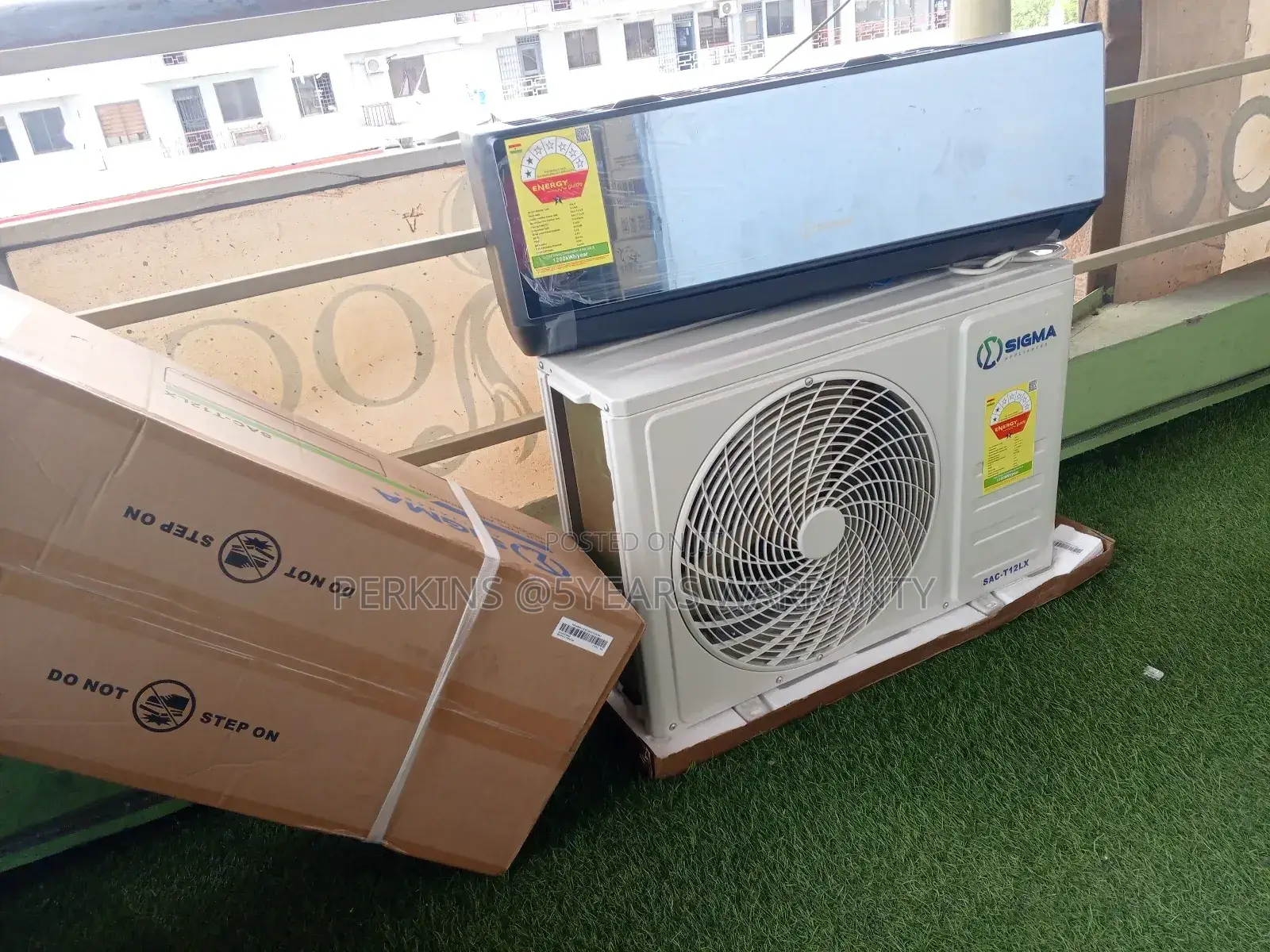Energy-Saving Innovation Black Beauty 1.5hp Sigma Split Air Conditione