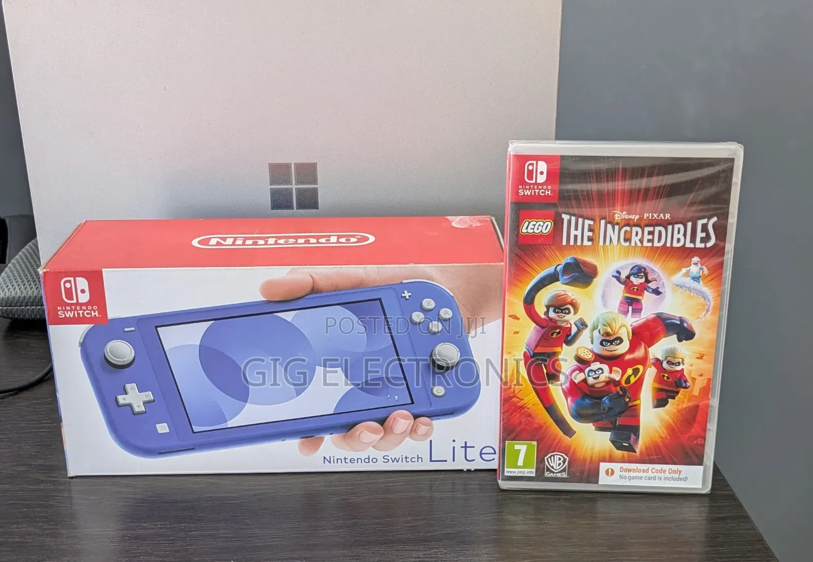 Nintendo Switch Lite Console + Lego the Incredibles