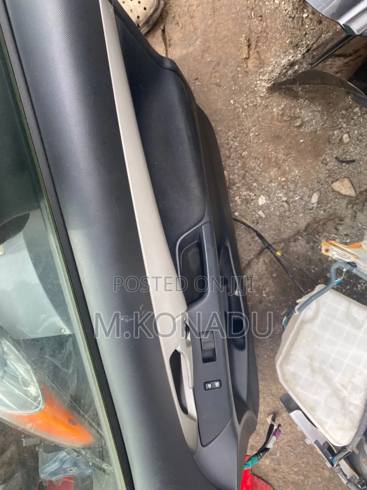 Toyota Matrix 2005 - 2008 Four Set Doors