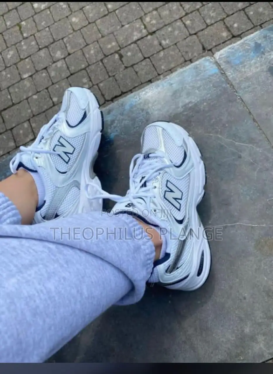 New Balance 530 Sneaker.