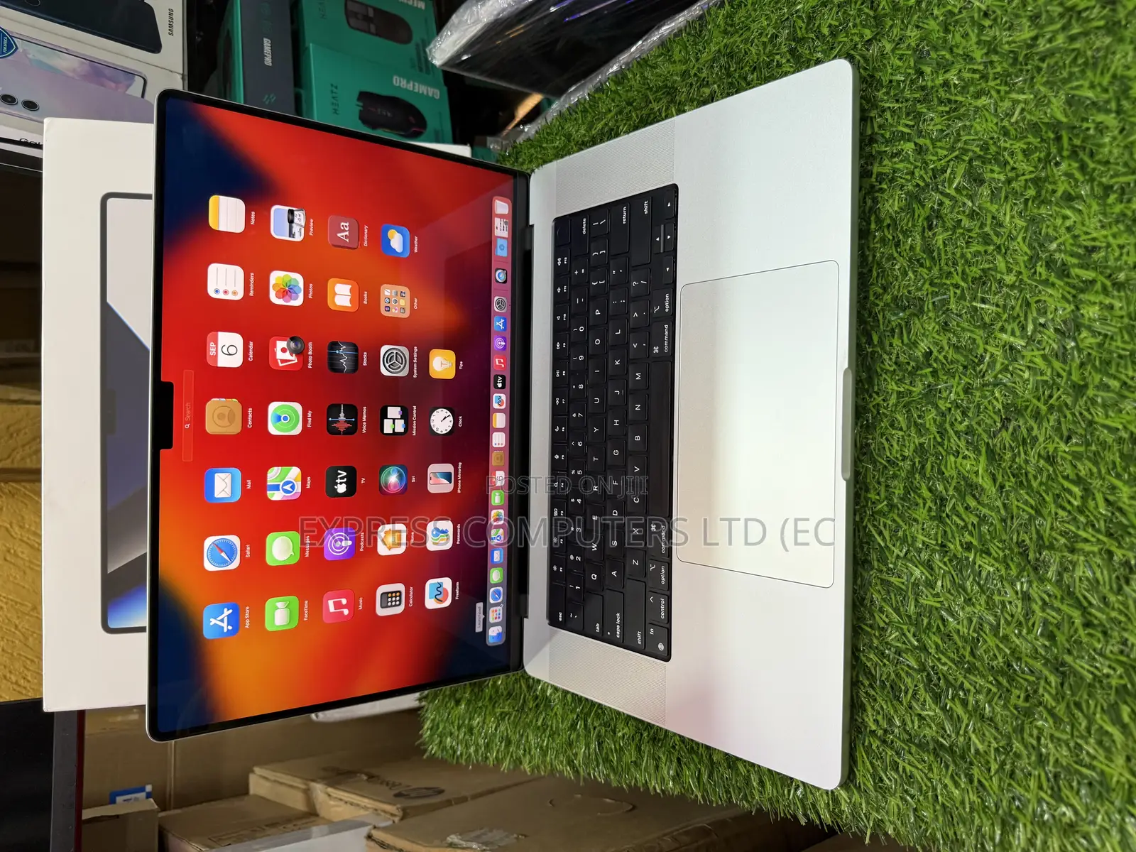 Laptop Apple MacBook Pro 2021 M1 16GB Apple M1 Pro SSD 1T