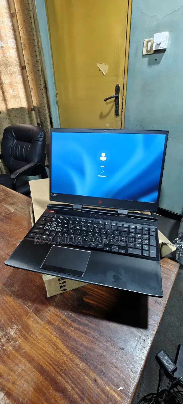 Laptop HP Omen 15-dh002nr 16GB Intel Core i7 SSD 512GB