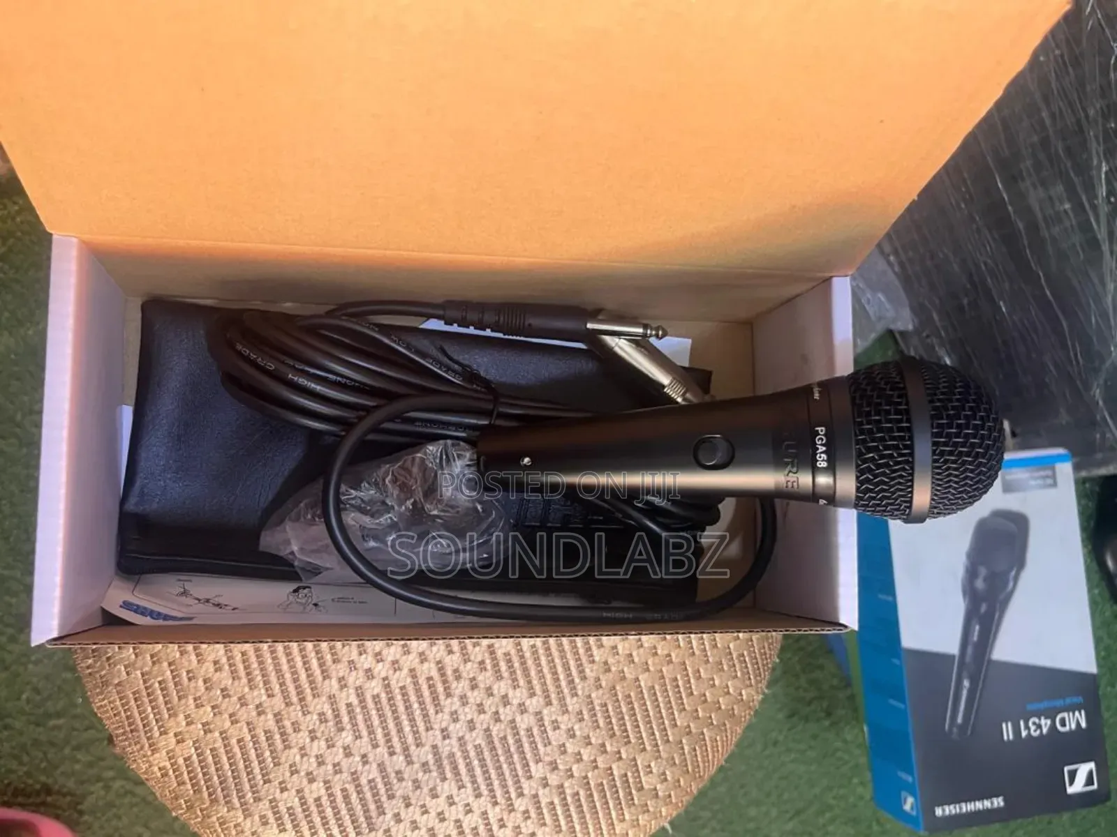 Shure Pga58 Cardioid Dynamic Vocal Microphone.