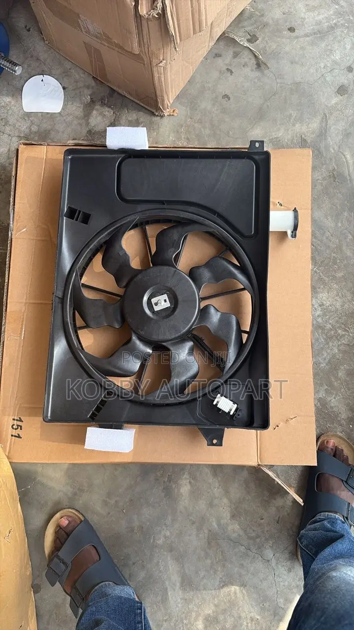Hyundai Elantra Radiator Fan 2011 2012 2013 2014 2015 2016