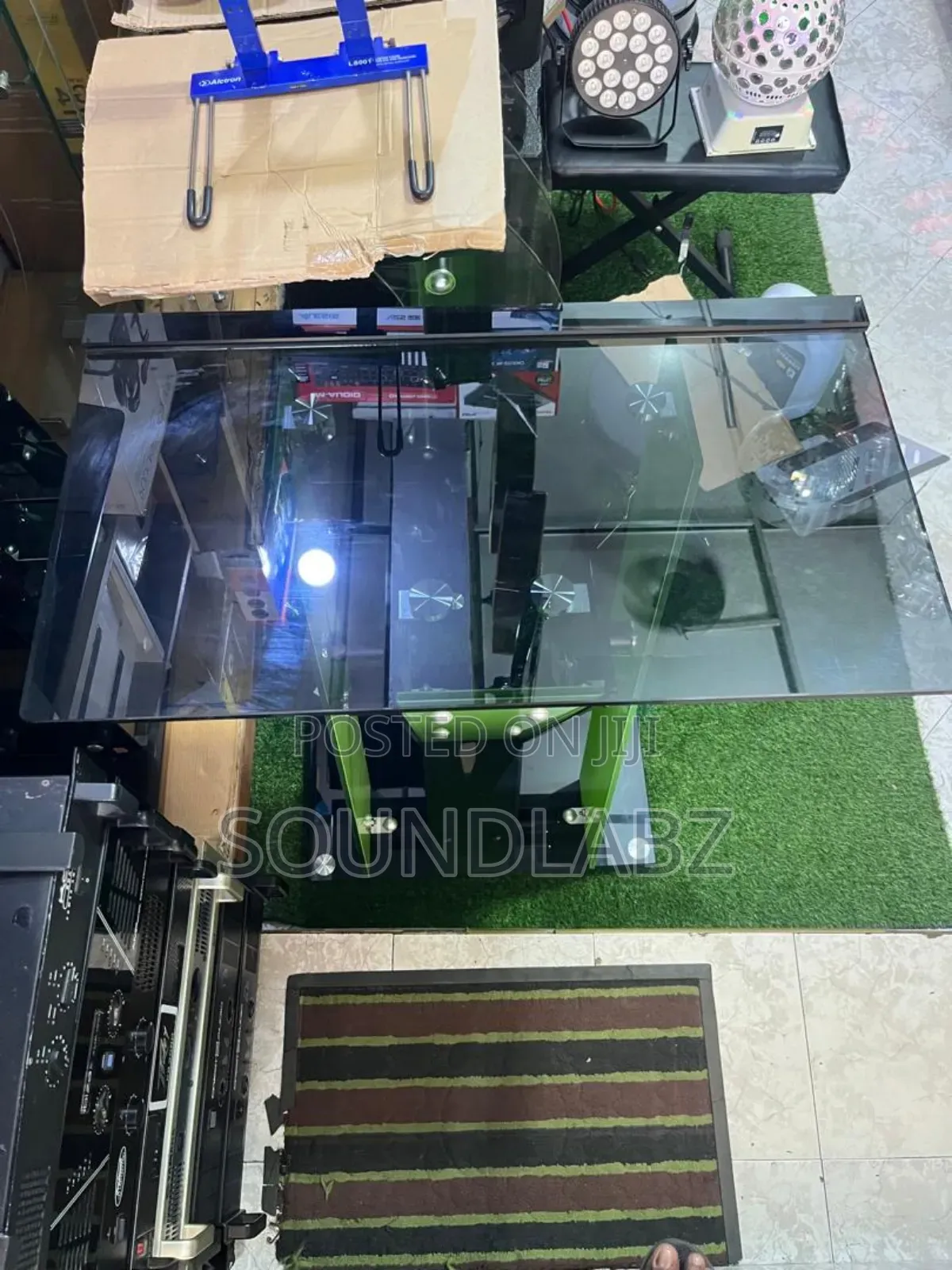 Foreign Glass Professional Pulpit