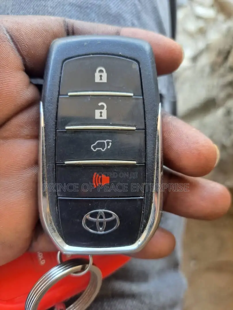 Toyota Hilux Remote Cover