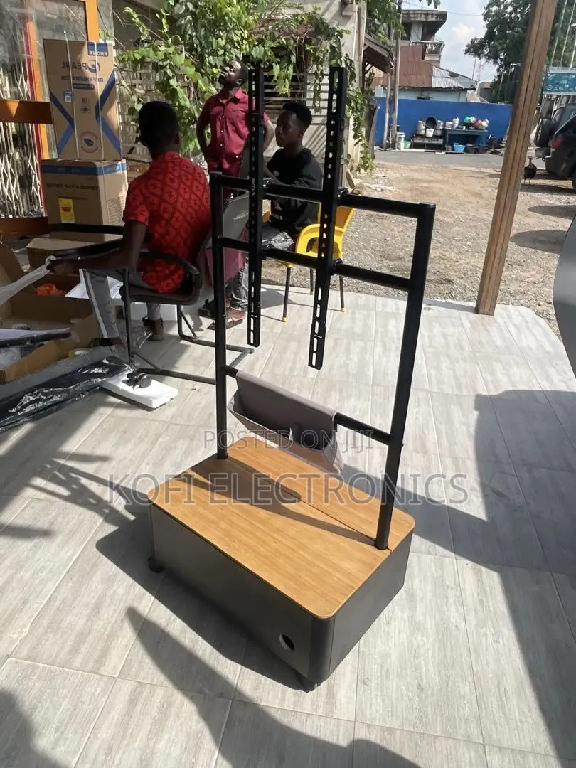 Aristocrat Mobile Viewing Stand 43–65”