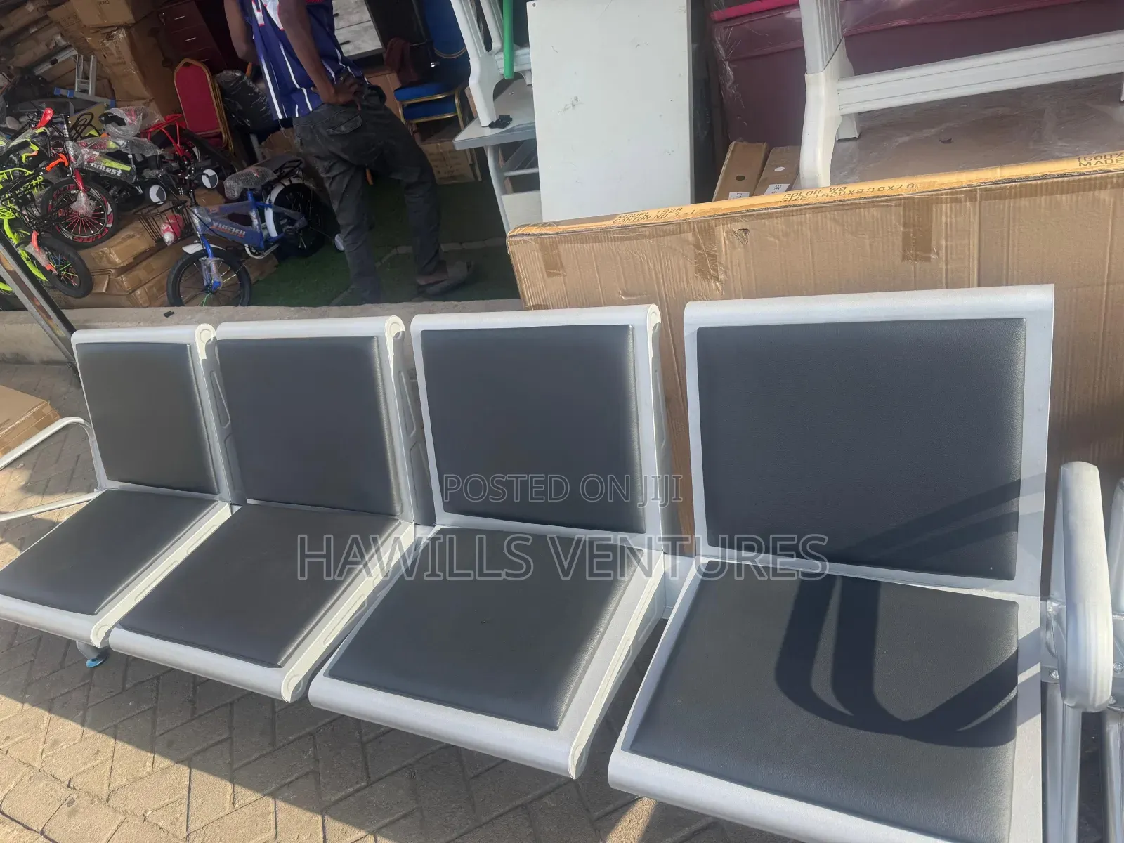 4 - 1 Waiting Bench Eith Leather Seat.