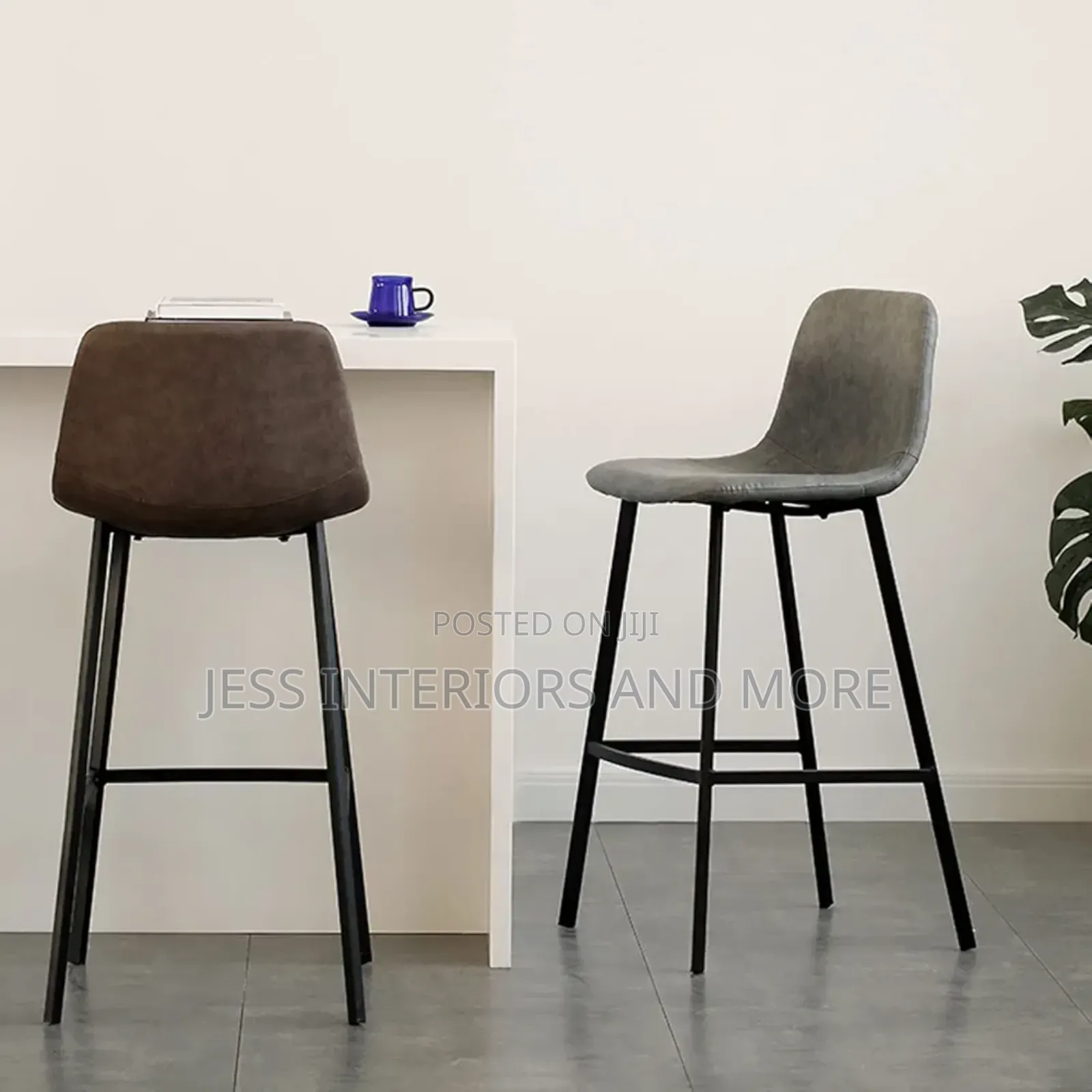 Bar Stool (Leather)