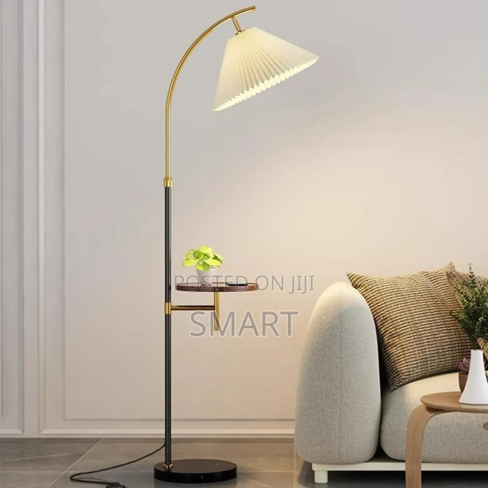 Stylish Modern Floor Lamp With Practical Table Art Design