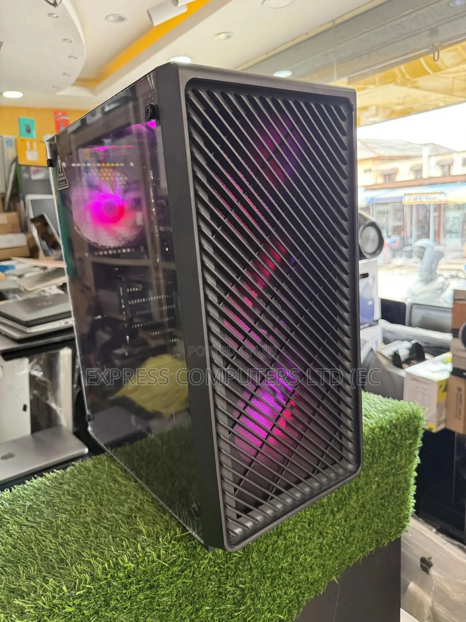 New MSI Gaming 24GE 2QE 24GB Intel Core I7 HDD+SSD 1T
