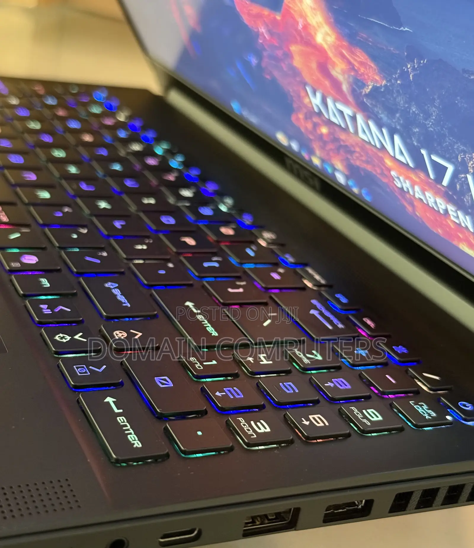 New Laptop MSI Stealth 16 AI Studio 32GB AMD Ryzen 9 SSD 1T