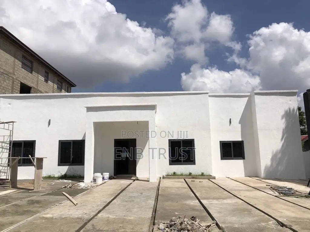 3bdrm House in Oyarifa Rehoboth for sale