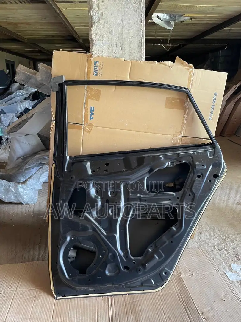 Nissan Sentra 2013-2019 Rear Door
