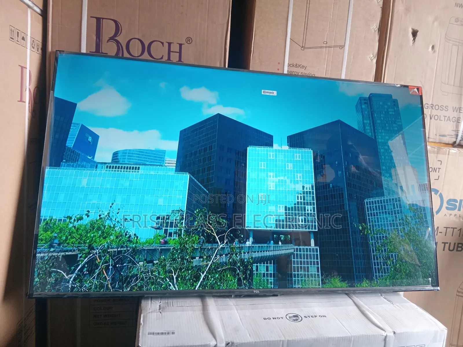  Powerful TCL 55” Uhd Smart Led – See Every Detail in 